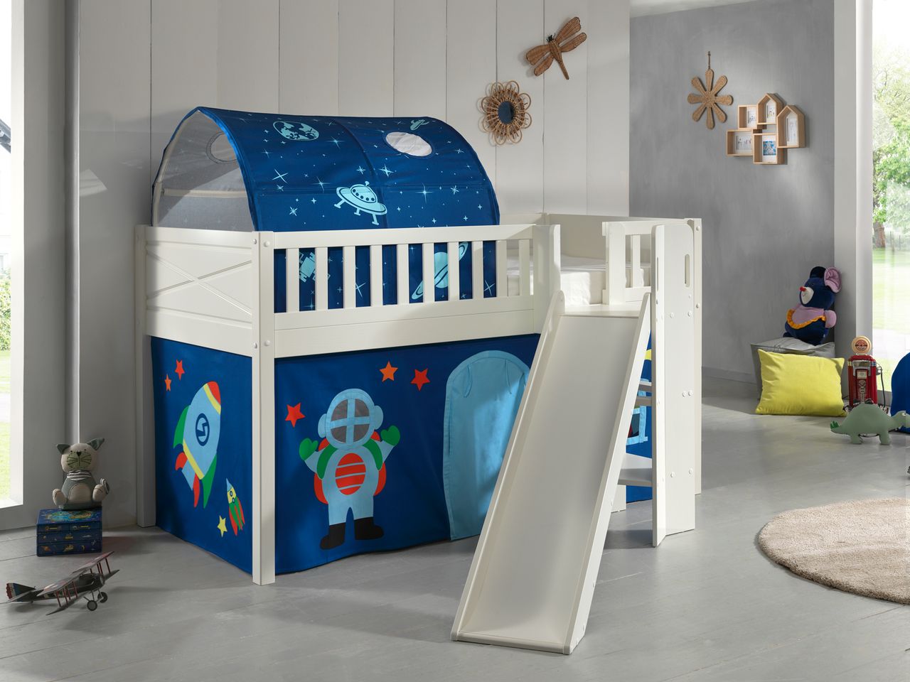 VIPACK Spielbett SCOTT, LF 90 x 200 cm, mit Rolllattenrost, Rutsche, Leiter und Textilset Vorhang und Tunnel 
