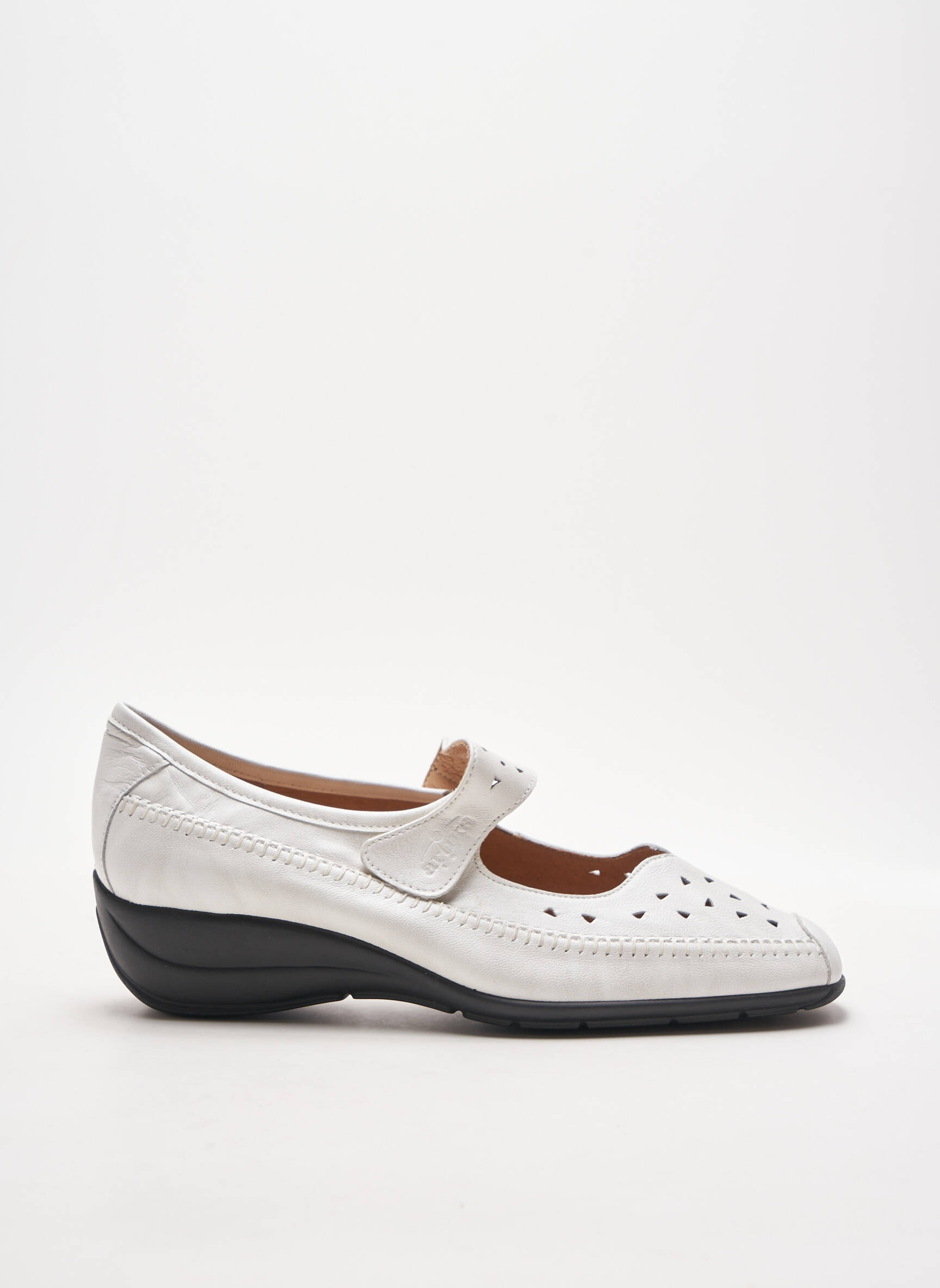 Artika Soft Sandales Nu Pieds Femme couleur blanc