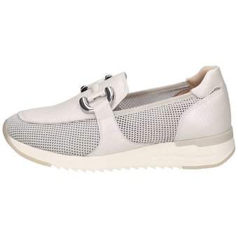 Caprice Slipper in beige
