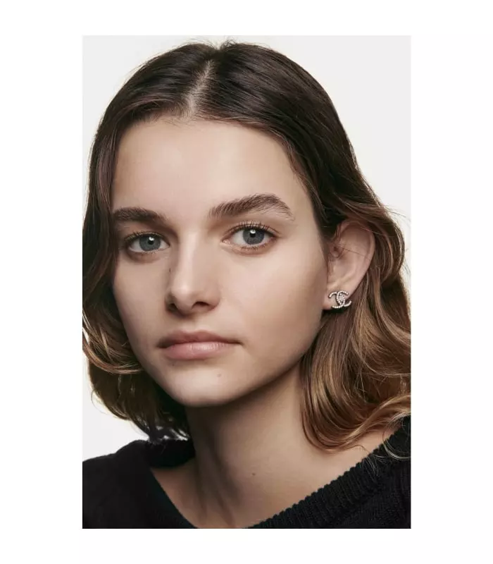 N°1 DE CHANEL FOND DE TEINT REVITALISANT Illumine - Hydrate - Protège 30ml