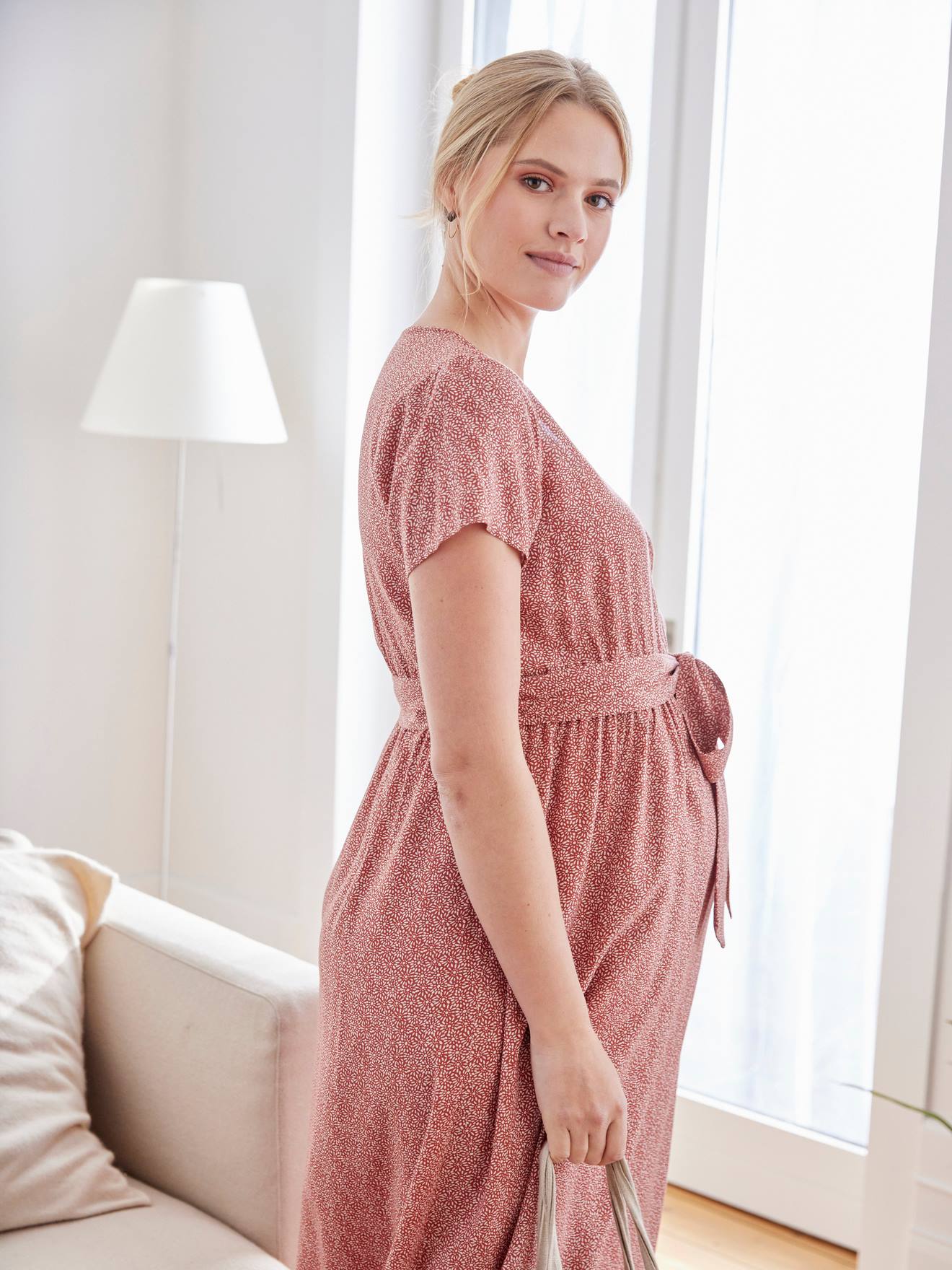 Robe imprimée fleurs avec lien à ceinturer grossesse et allaitement terracotta