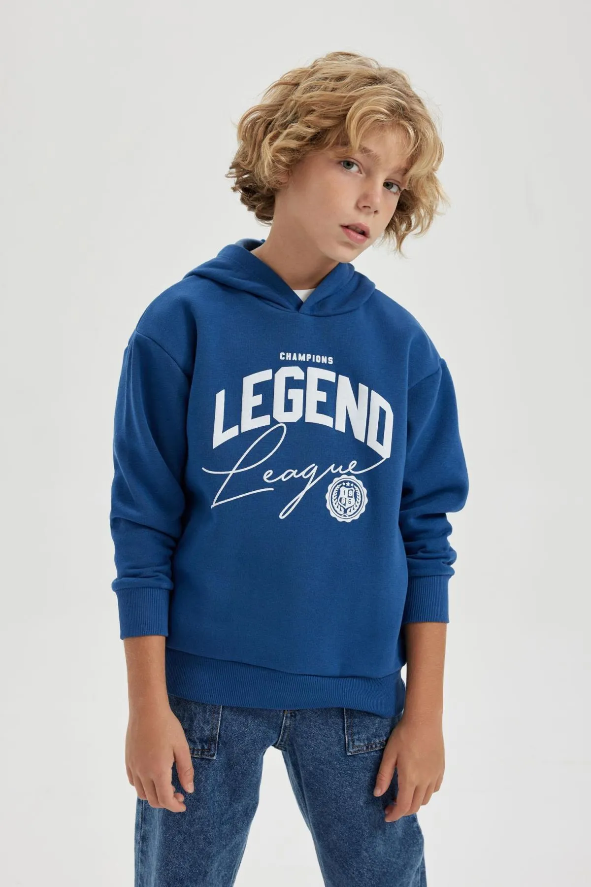 DeFacto  Dickes Sweatshirt mit Kapuze für Jungen in Oversize-Passform