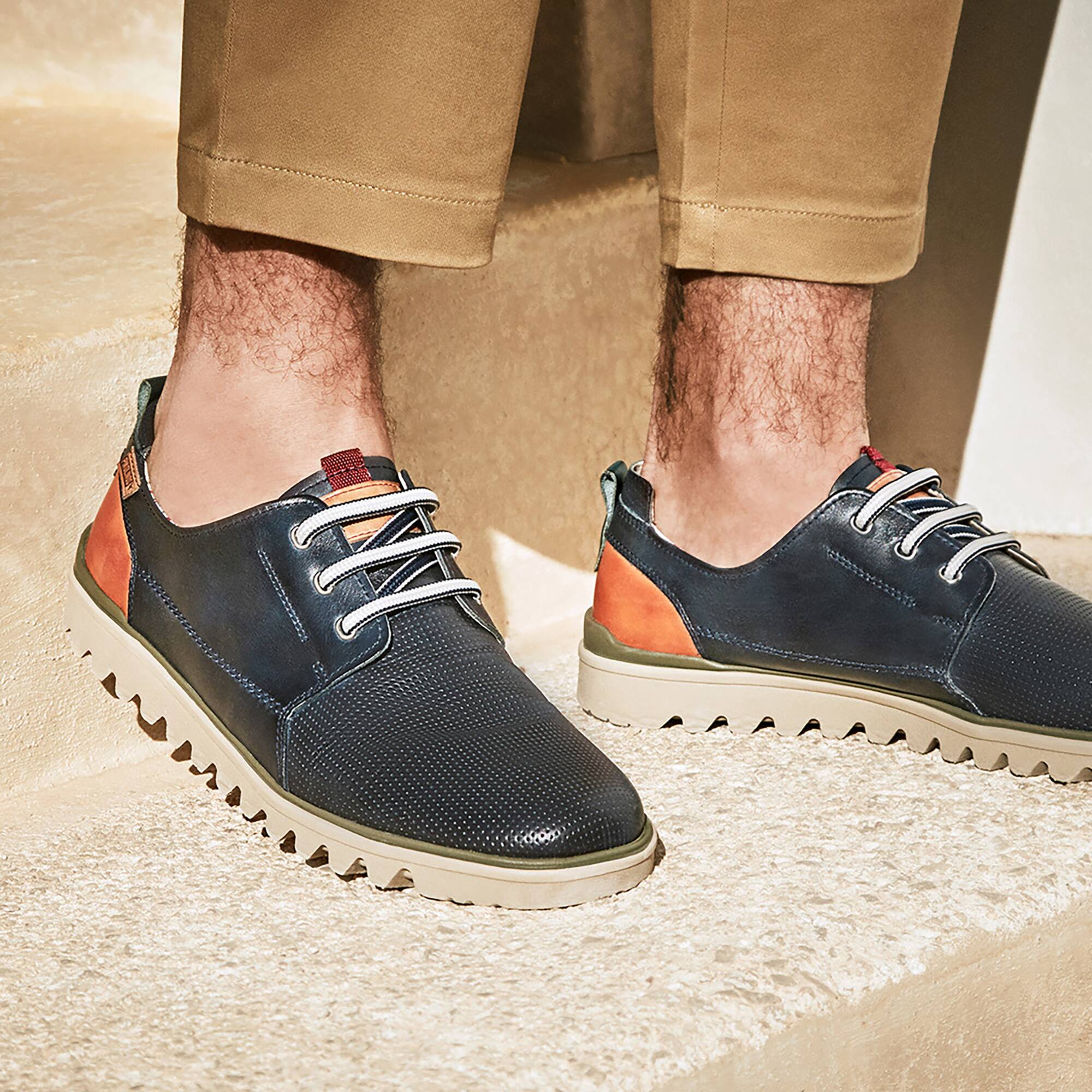 Męskie buty Bluchers z podeszwą sportową - NIEBIESKIE