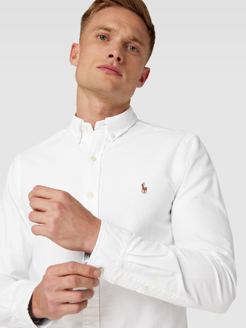 Slim Fit Freizeithemd mit Button-Down-Kragen in weiß