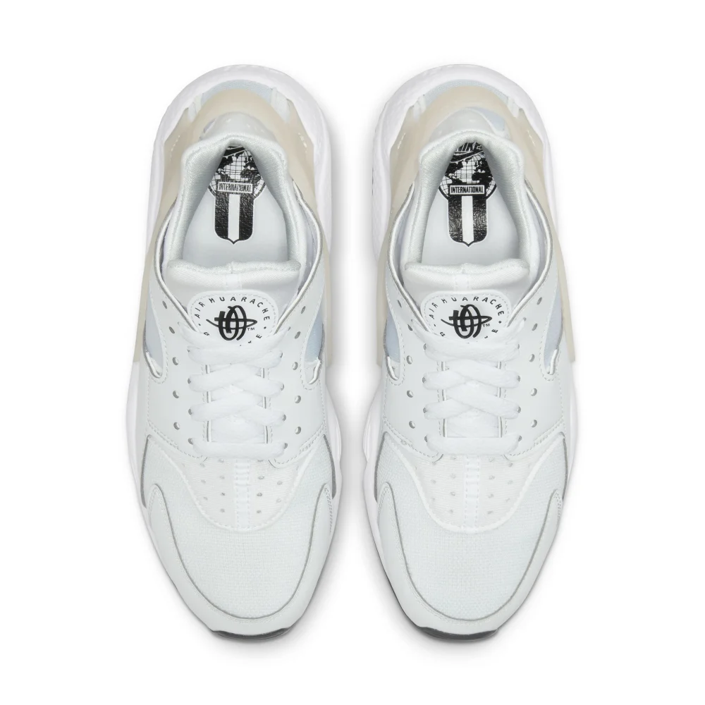 Nike AIR HUARACHE DR5726-001 / grau
