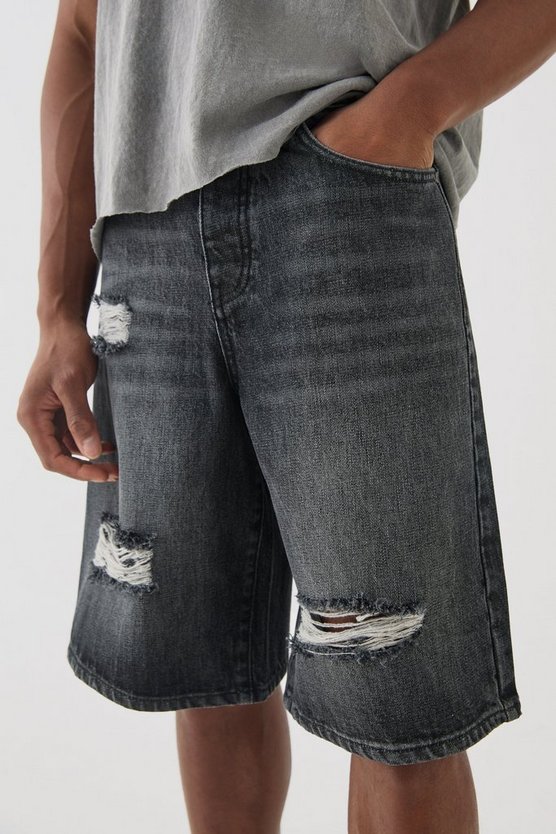 Schwarze Jeansshorts mit Riss am Knie