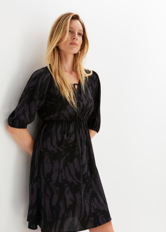 gemustertes Kleid