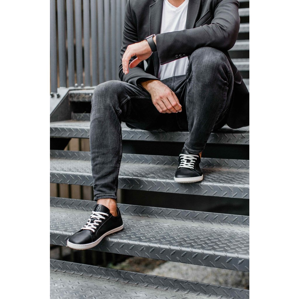 Shapen Feelin Uni Black-White Leather Barfuß-Halbschuhe
