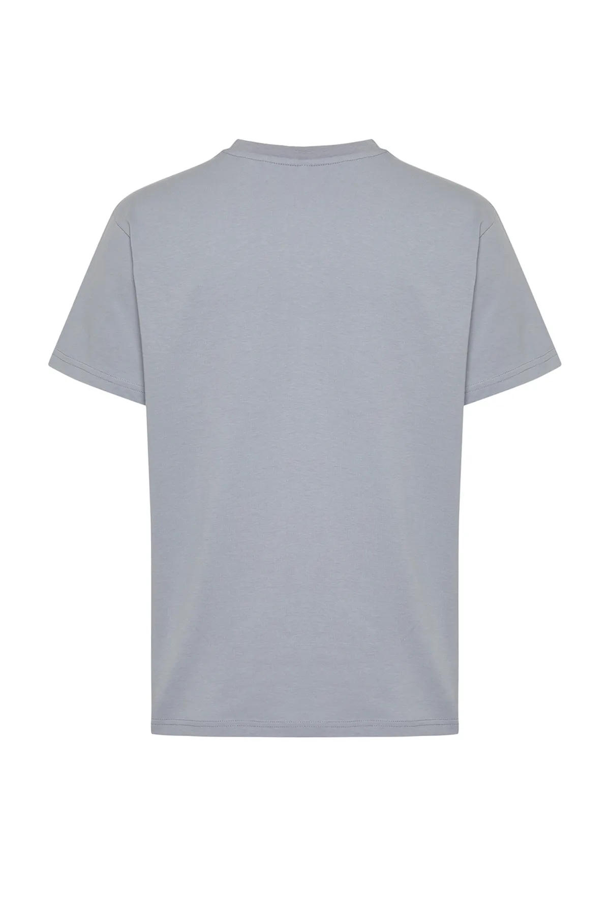 Trendyol Collection  Graues, normal geschnittenes, bedrucktes Pyjama-Set mit Shorts und Shorts TMNSS23PT00000