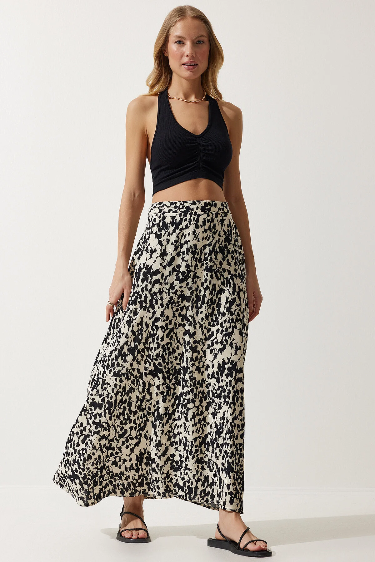 Happiness İstanbul  Creme-schwarz gemusterter langer Viskoserock für Damen DD01302