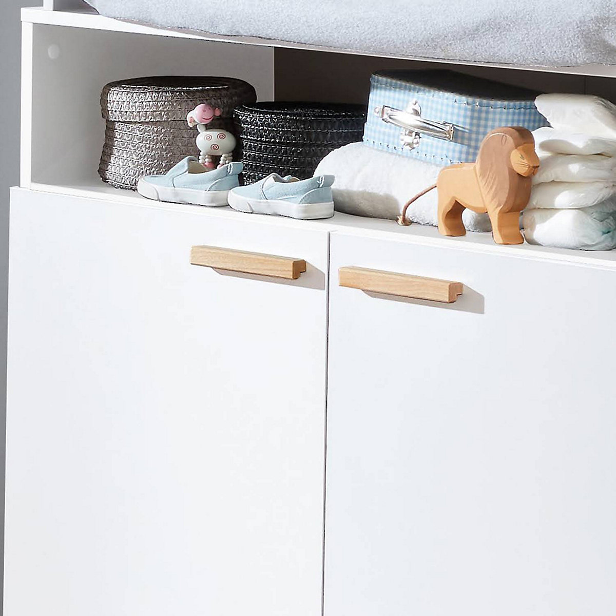 Babyzimmer Kombi 3-tlg. mit Schlupfsprossen MANISA-19 in Weiß mit Absetungen in Buche massiv