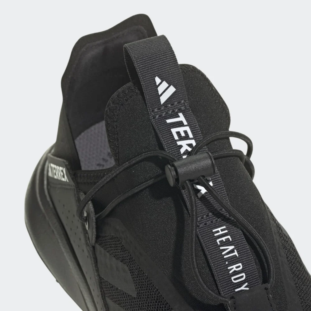 adidas Voyager 21 Slip On HEAT.RDY Travel HP8623 / schwarz