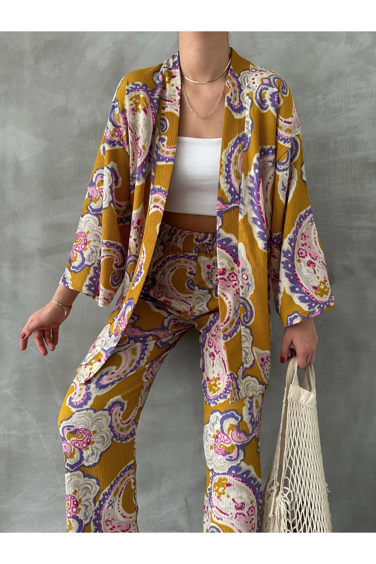 BEJNA  Senfgelbes Kimono-Oberteil und Unterteil mit ethnischem Muster für Damen