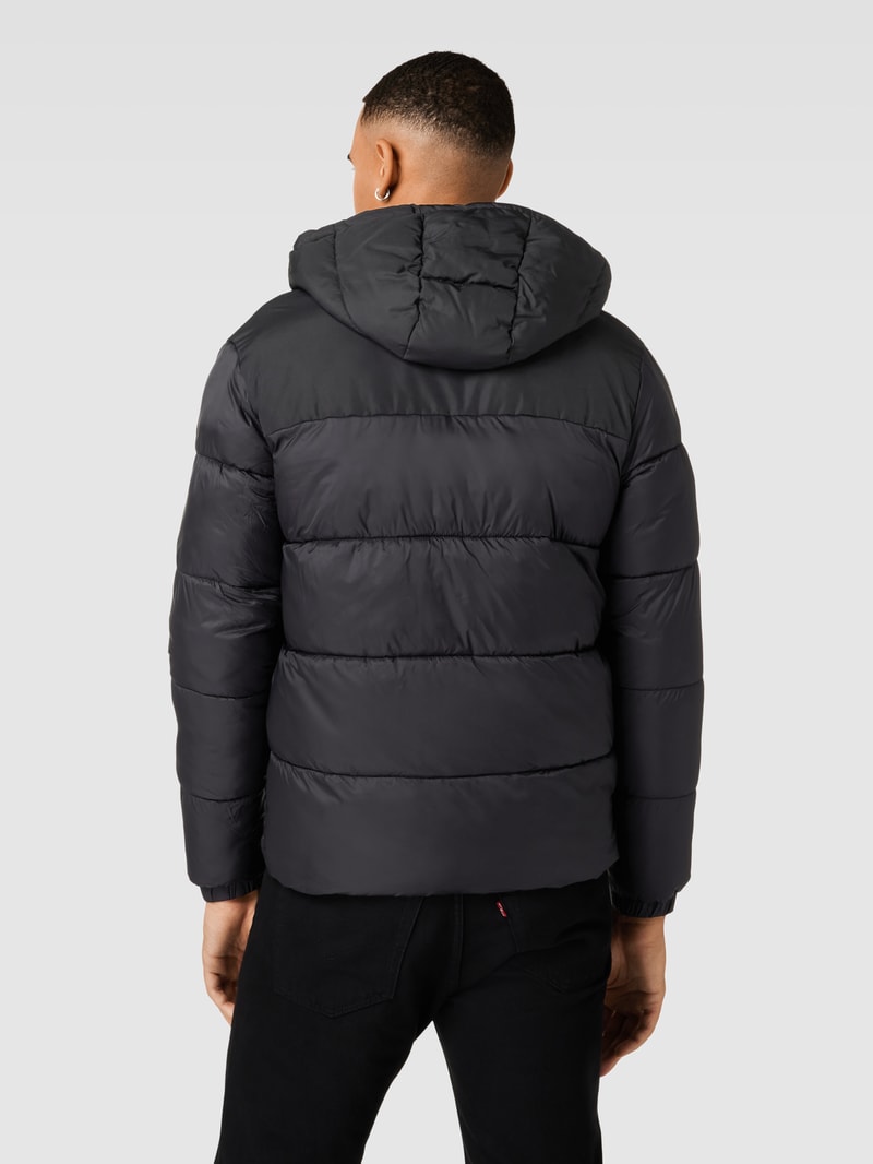 Steppjacke mit Stehkragen Modell 'ETOBY' in schwarz