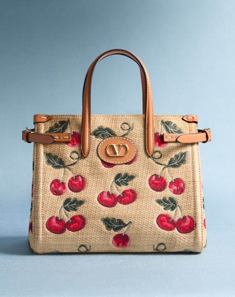 Valentino Garavani Antibes lille jacquard raffia indkøbstaske med kirsebærmotiv