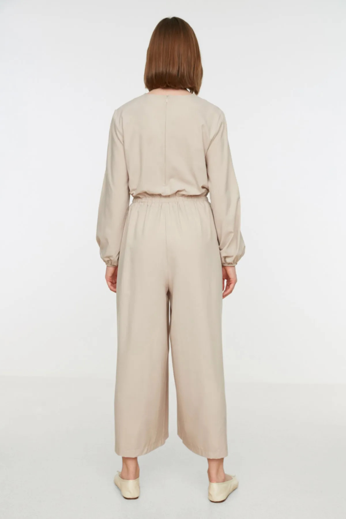 Trendyol Modest  Gewebter Overall mit weitem Bein und Steintaille TCTSS22TL0003