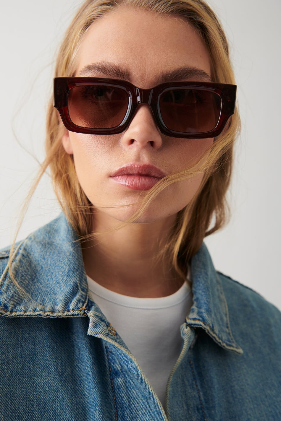 Slim classic sunglasses