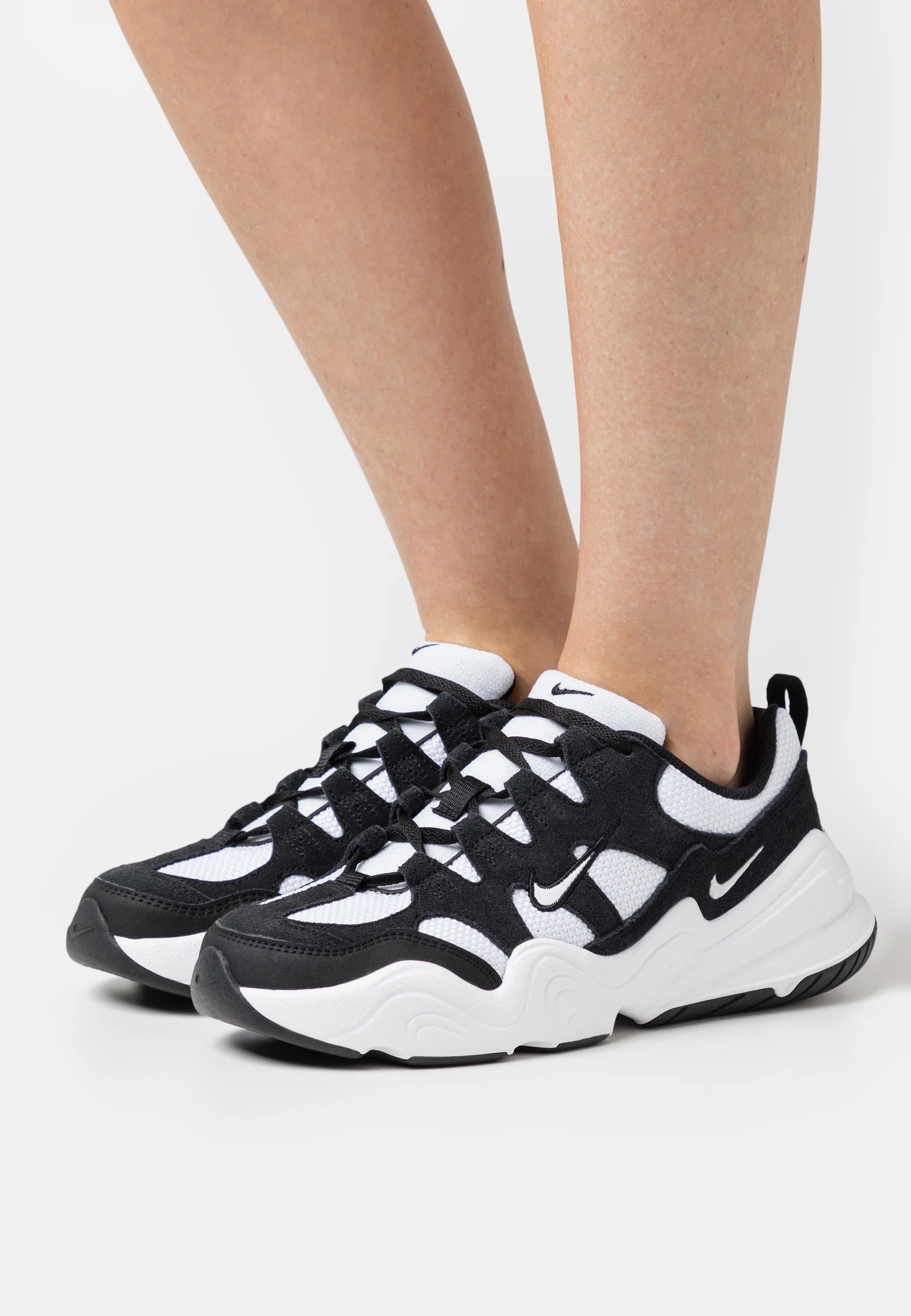Nike Sportswear TECH HERA - Zapatillas bajas