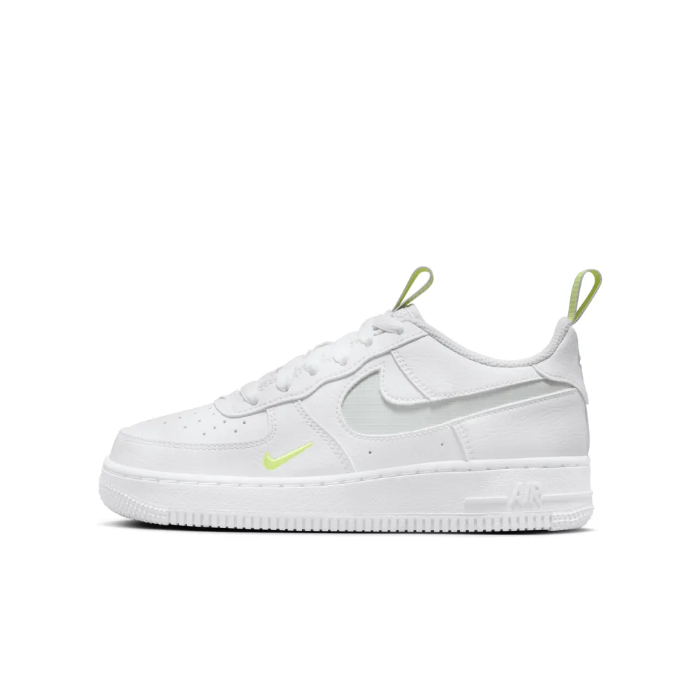 Nike Air Force 1 LV8 HF0095-100 / weiss