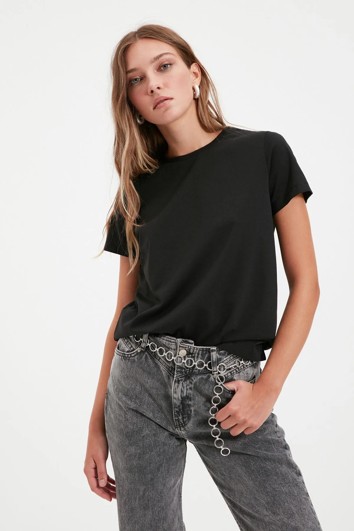 Trendyol Collection  Mehrfarbiges 2er-Pack Strick-T-Shirts aus 100 % Baumwolle, Single-Jersey, Rundhalsausschnitt, TWOSS20TS0141
