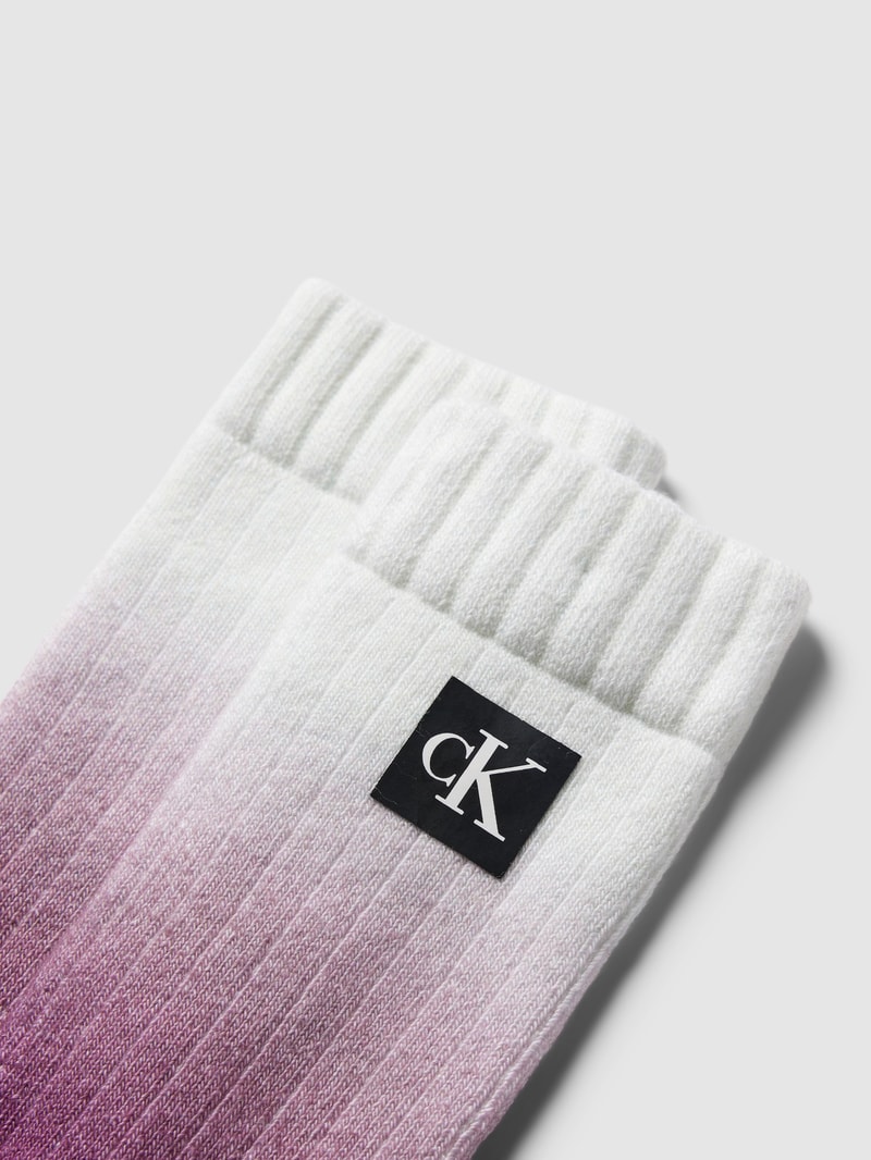 Socken mit Farbverlauf in pflaume