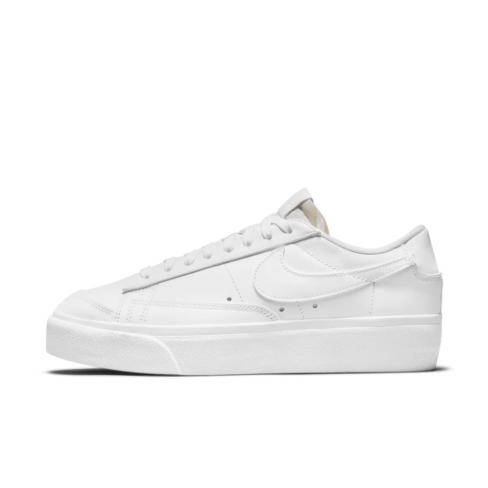 Nike Blazer Low Platform DJ0292-100 / weiss