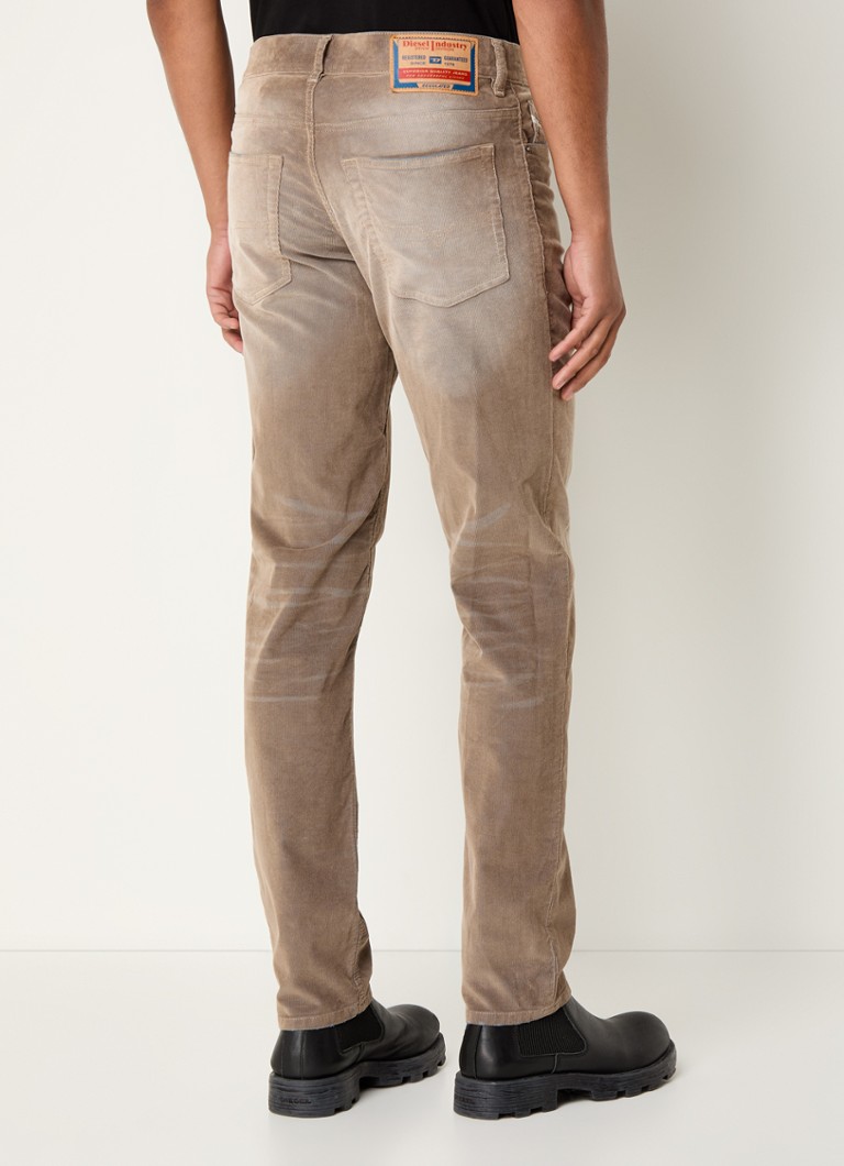 Diesel 2023 D-Finitive Tapered Jeans mit Washed-Finish