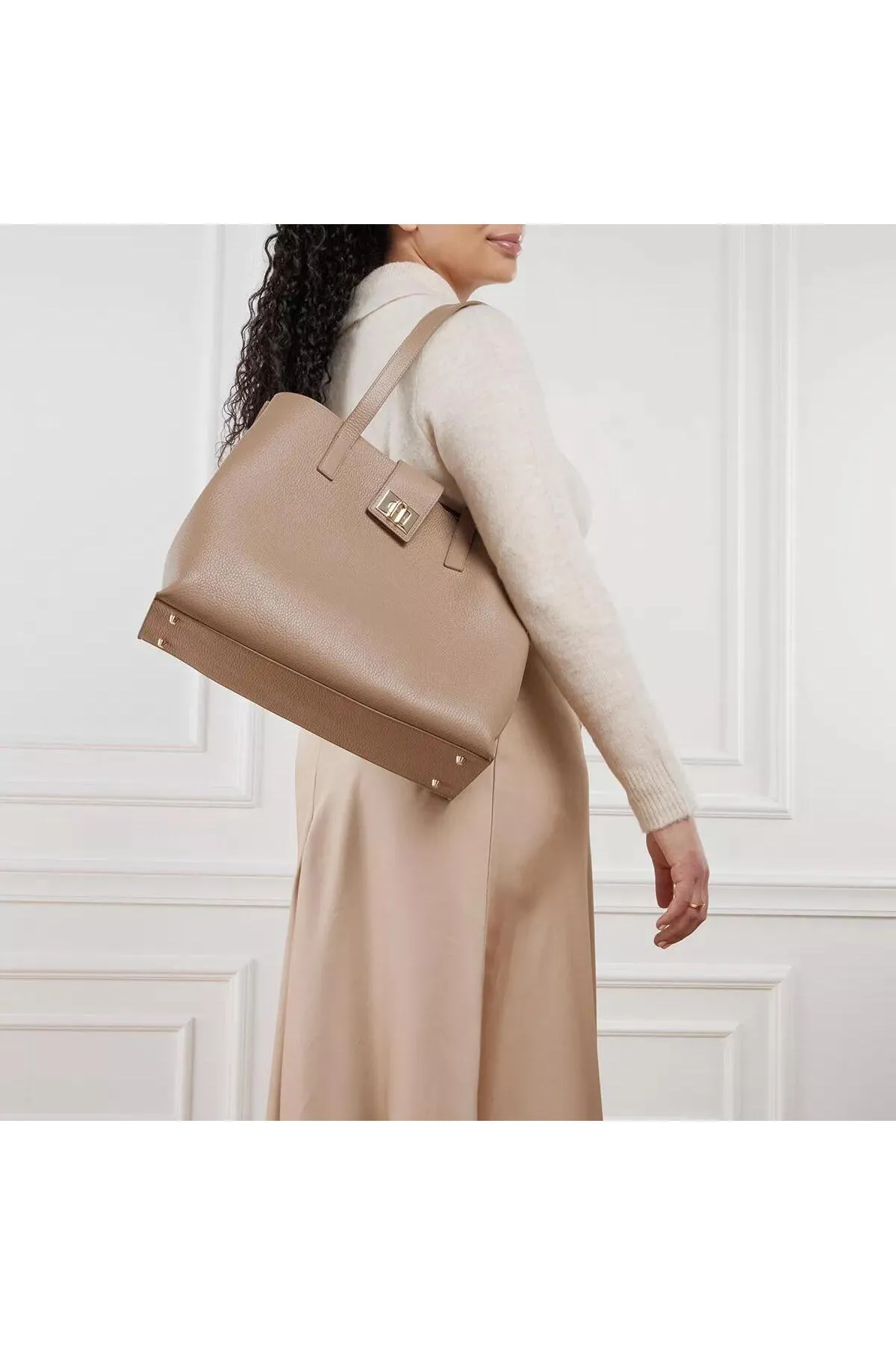 FURLA  1927 L Tote 36 Soft Greige