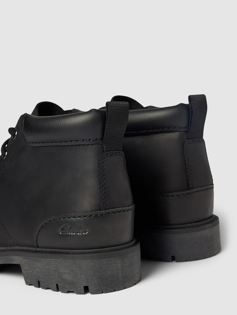 Desert Boots aus Leder Modell 'ROSSDALE' in schwarz