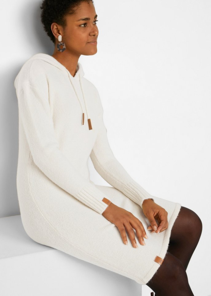 Strickkleid mit Kapuze