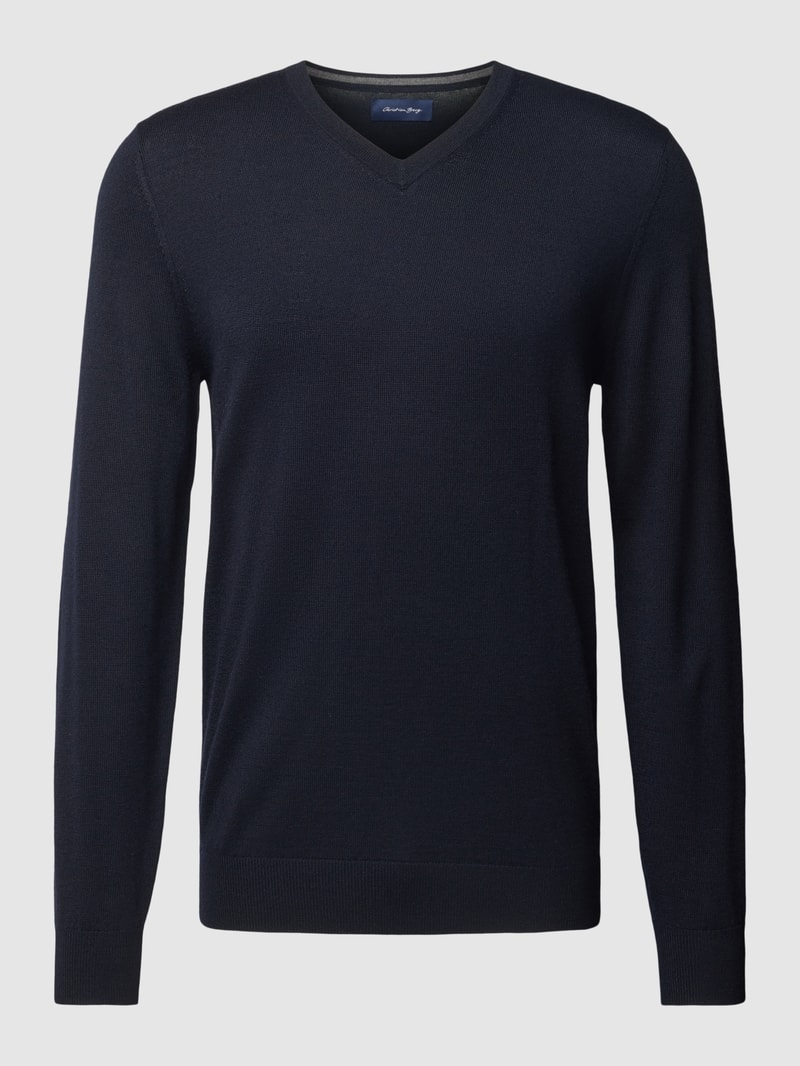 Strickpullover in marineblau