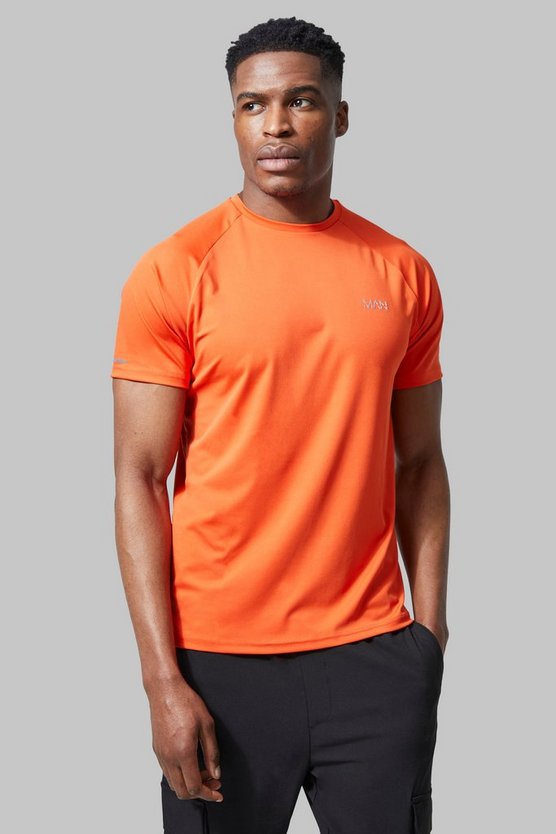 Man Active Raglan T-Shirt