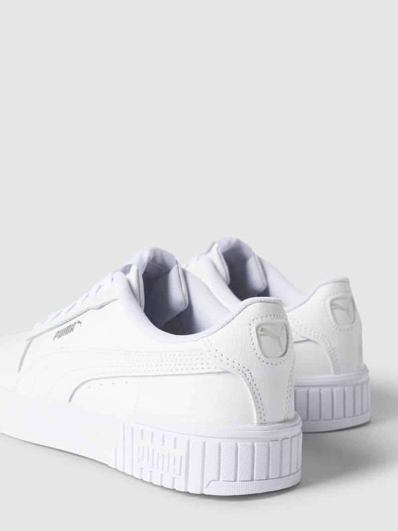 Sneaker mit Plateau-Sohle in weiß