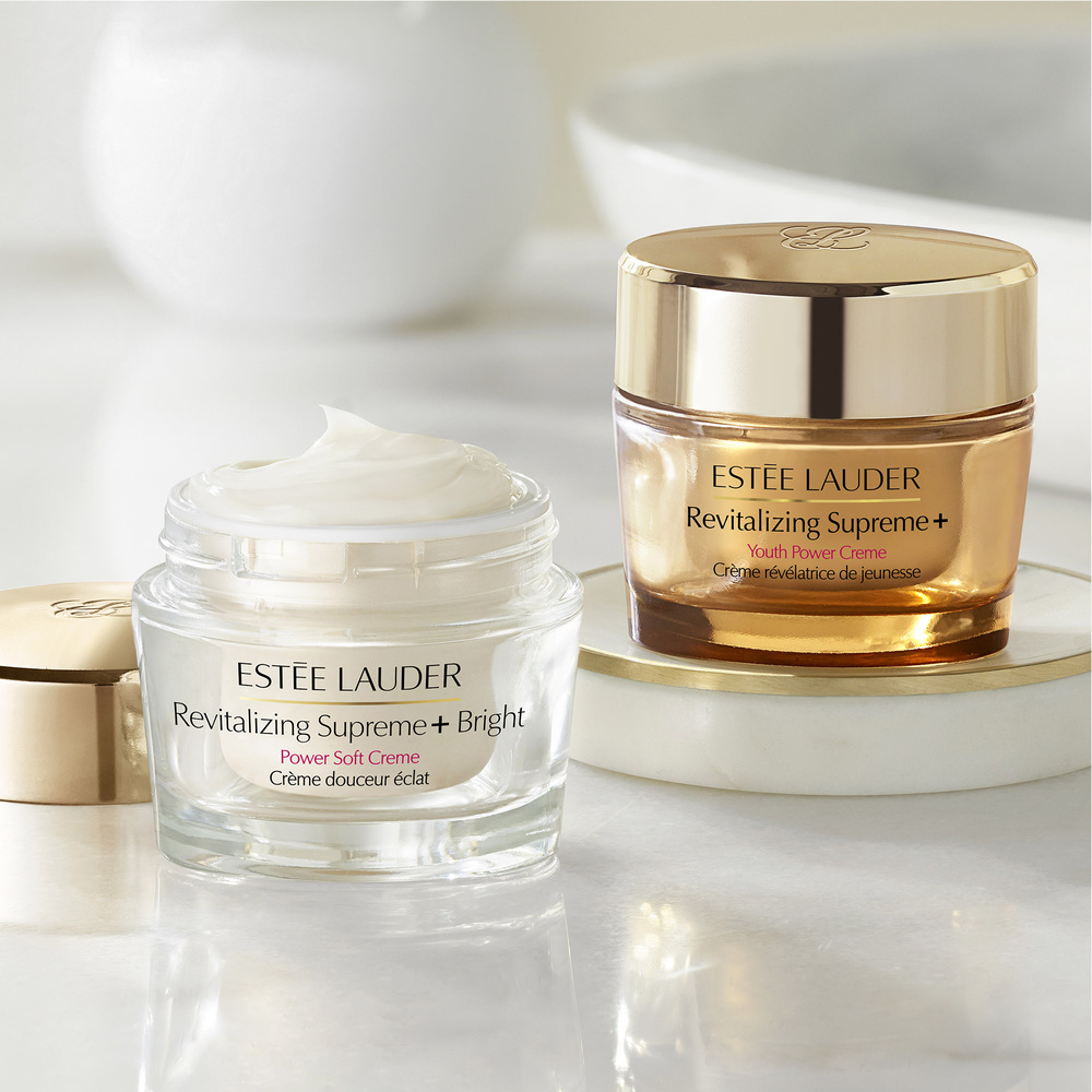 Estée Lauder Revitalizing Supreme+ Bright Emulsion douceur éclat Crème de jour Soin visage anti-âge et révélateur d'éclat