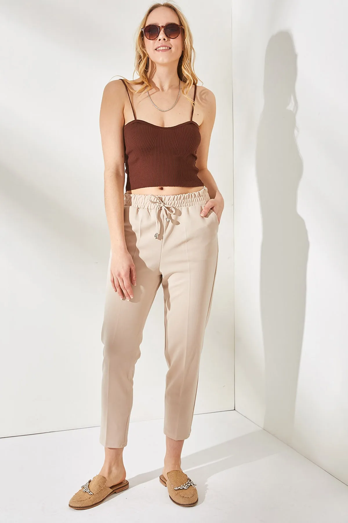 Olalook  Steinige Damen-Karottenhose mit elastischer Taille und Tasche PNT-19000203