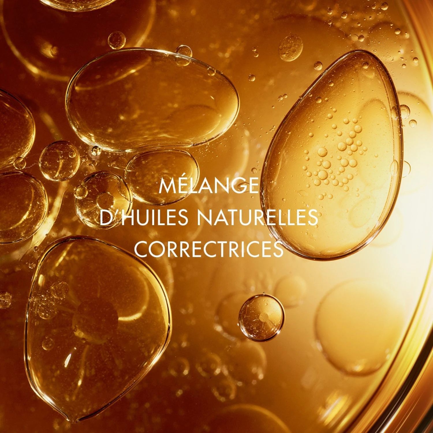 Biotherm Body Oil acting on the appearance of stretch marks and skin firmness