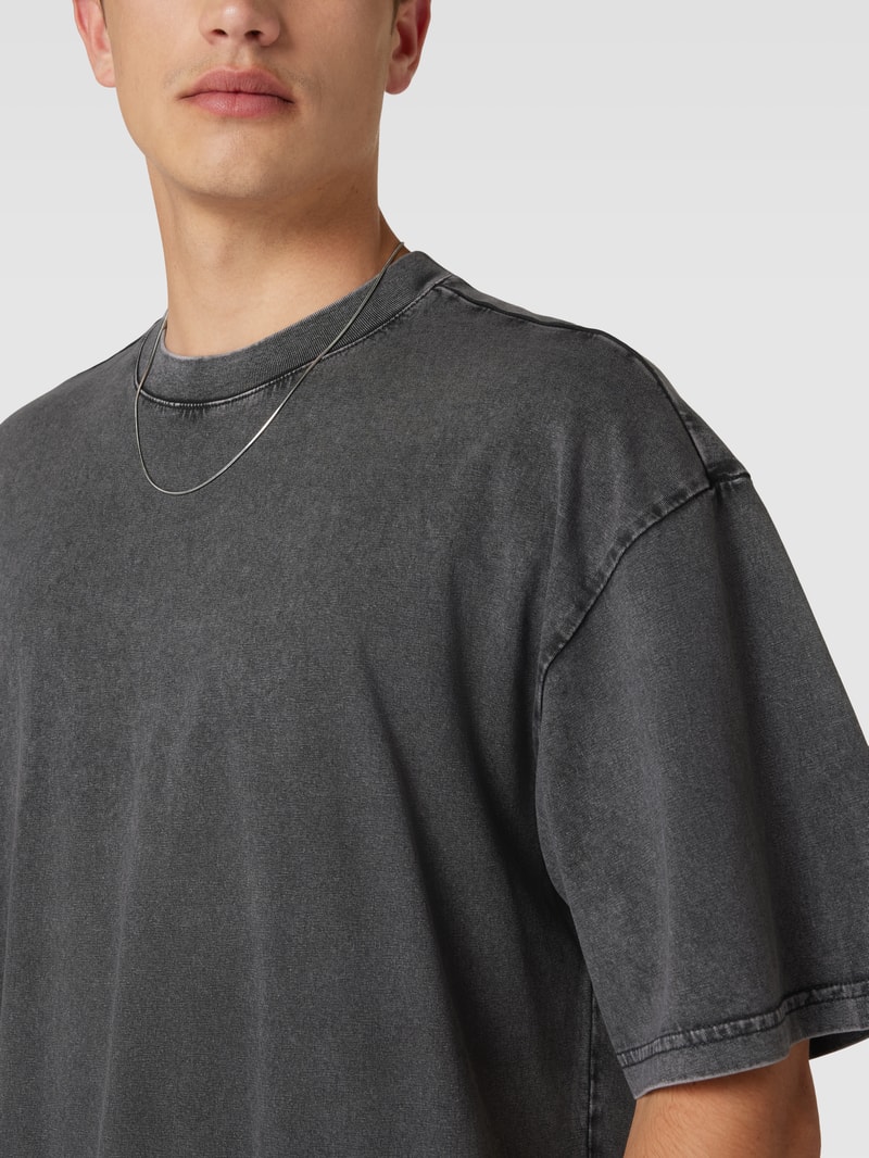 T-Shirt mit überschnittenen Ärmeln in anthrazit