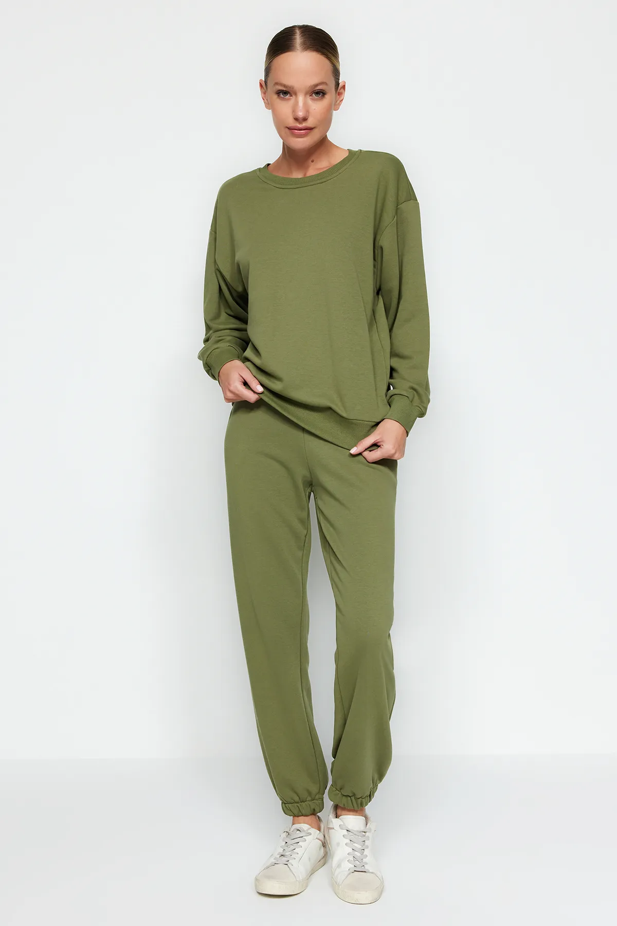 Trendyol Collection  Trainingsanzug - Khaki - Regular Fit