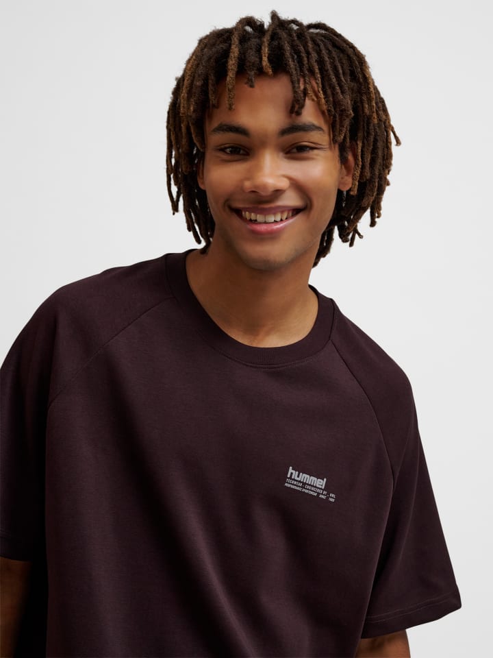 Hummel Hummel T-Shirt Hmltech Erwachsene in CHOCOLATE PLUM günstig kaufen L
