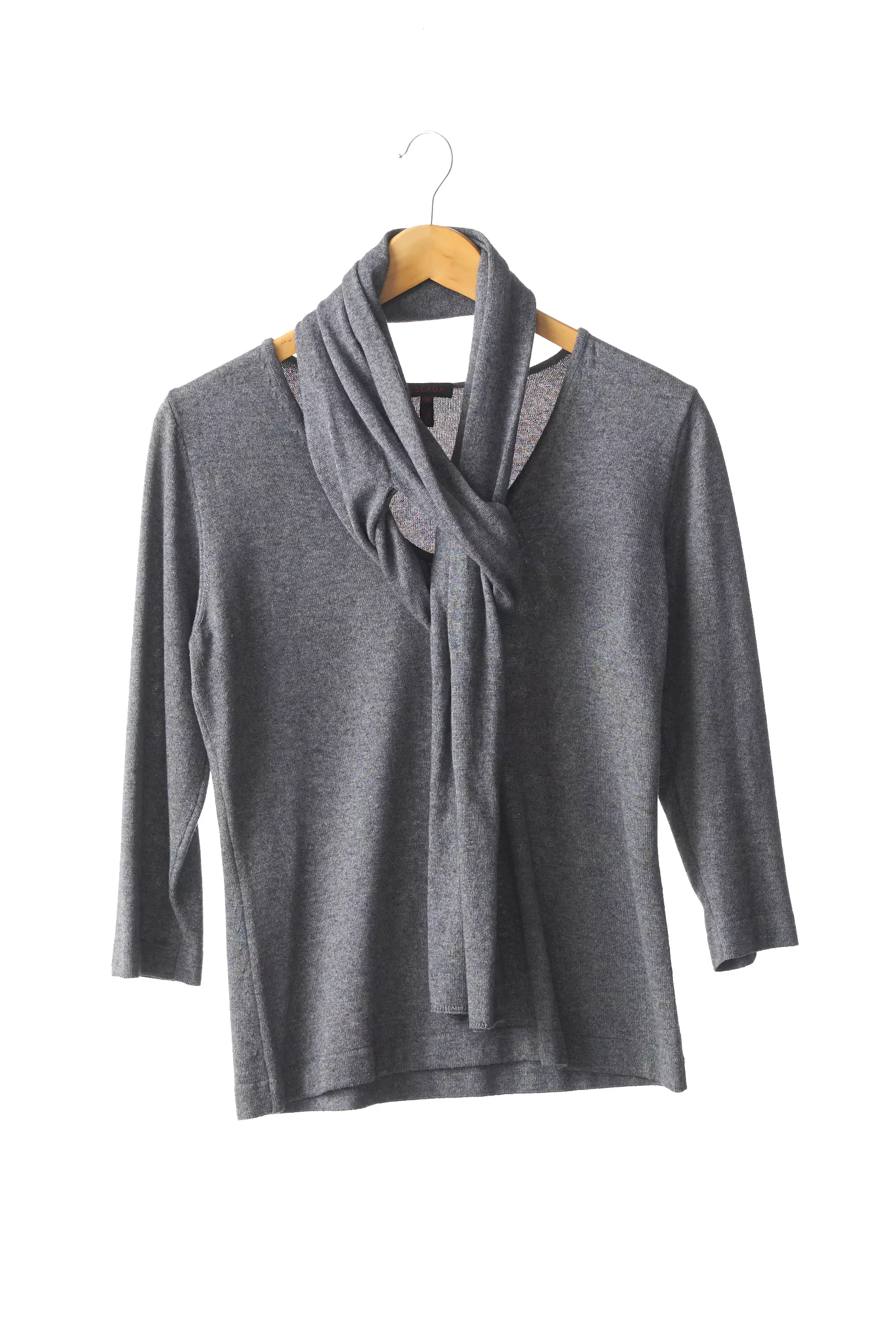 Escada Pulls Femme couleur gris