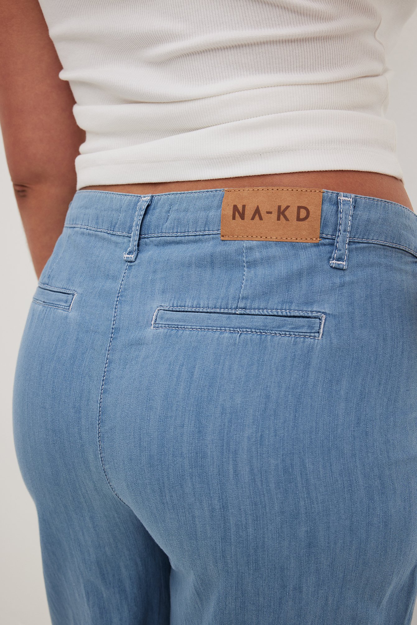 Loose Mid Waist Soft Jeans