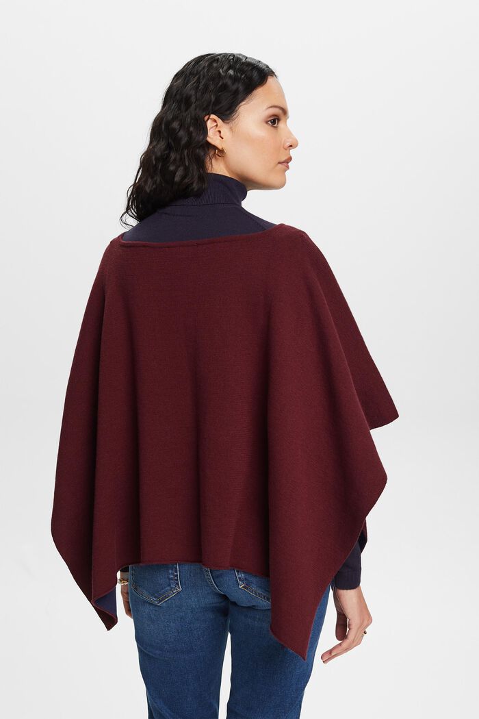 Recycelt: Poncho aus Doubleface-Strick
