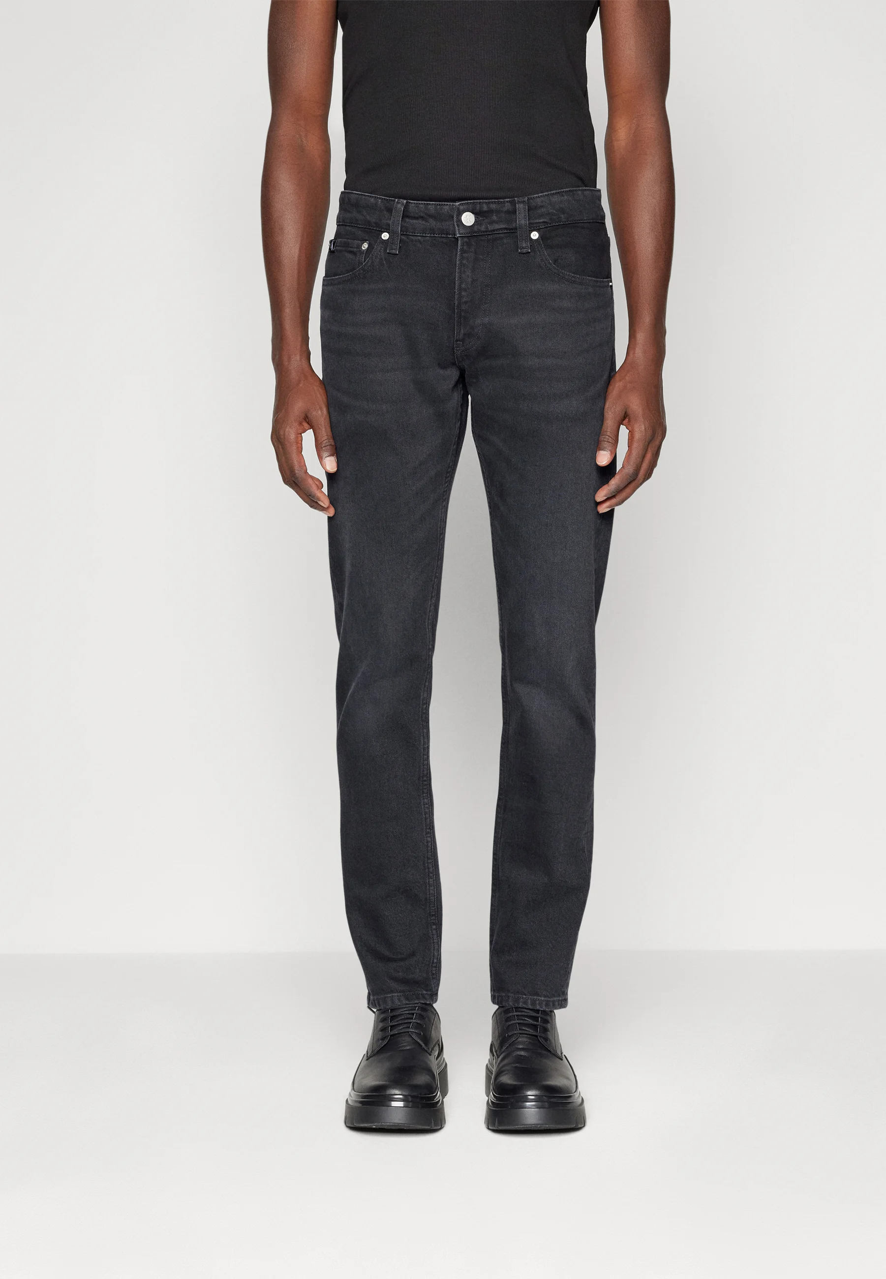 Vaqueros ajustados de Calvin Klein Jeans