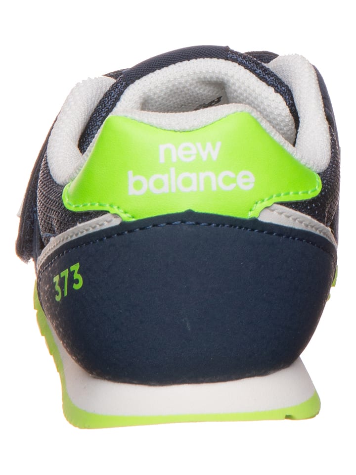 New Balance Sneakers 
