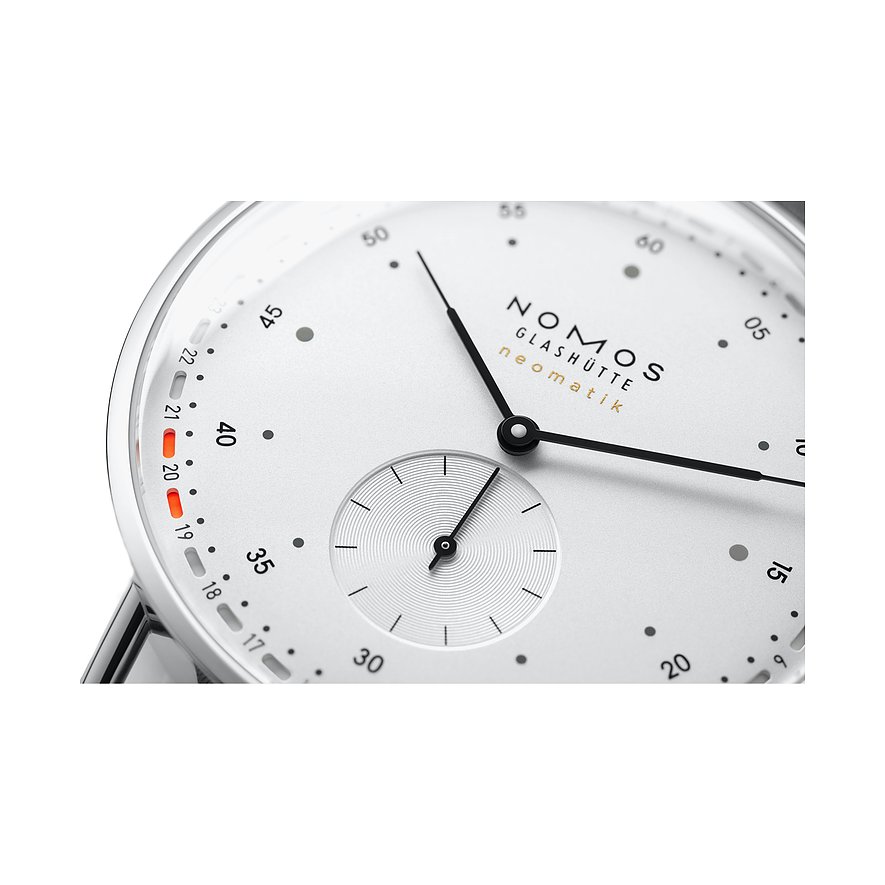 Nomos Glashütte Herrenuhr Metro neomatik 41 Update