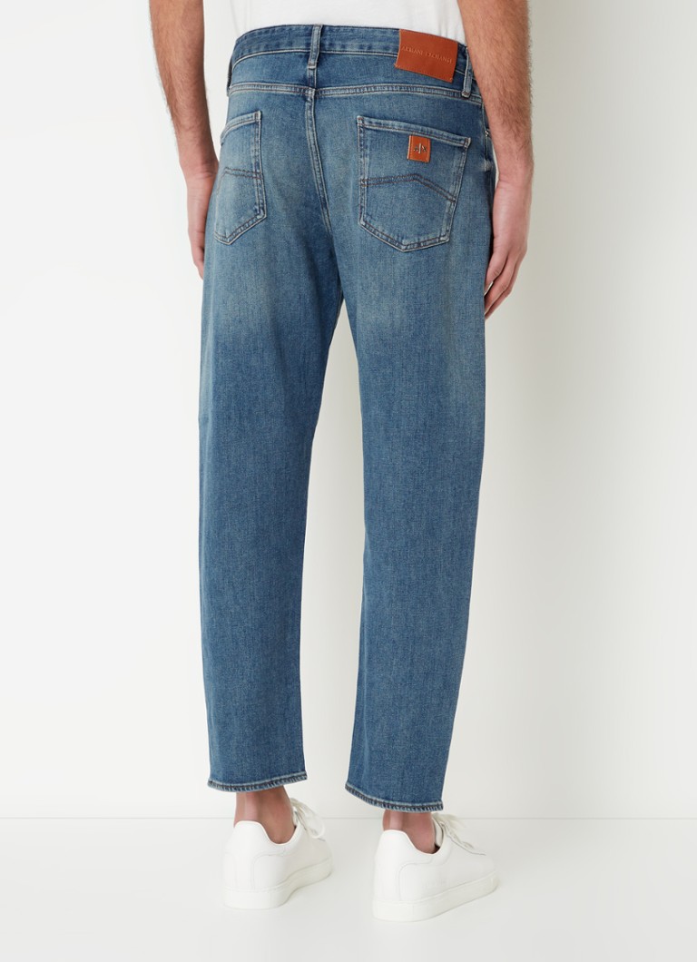 Armani Exchange Avsmalnende, cropped jeans med vasket overflate
