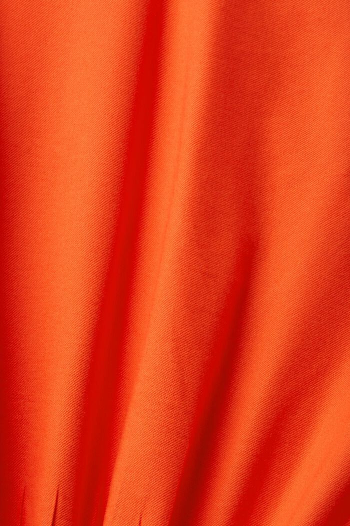 Taillierte Bluse mit Knöpfen