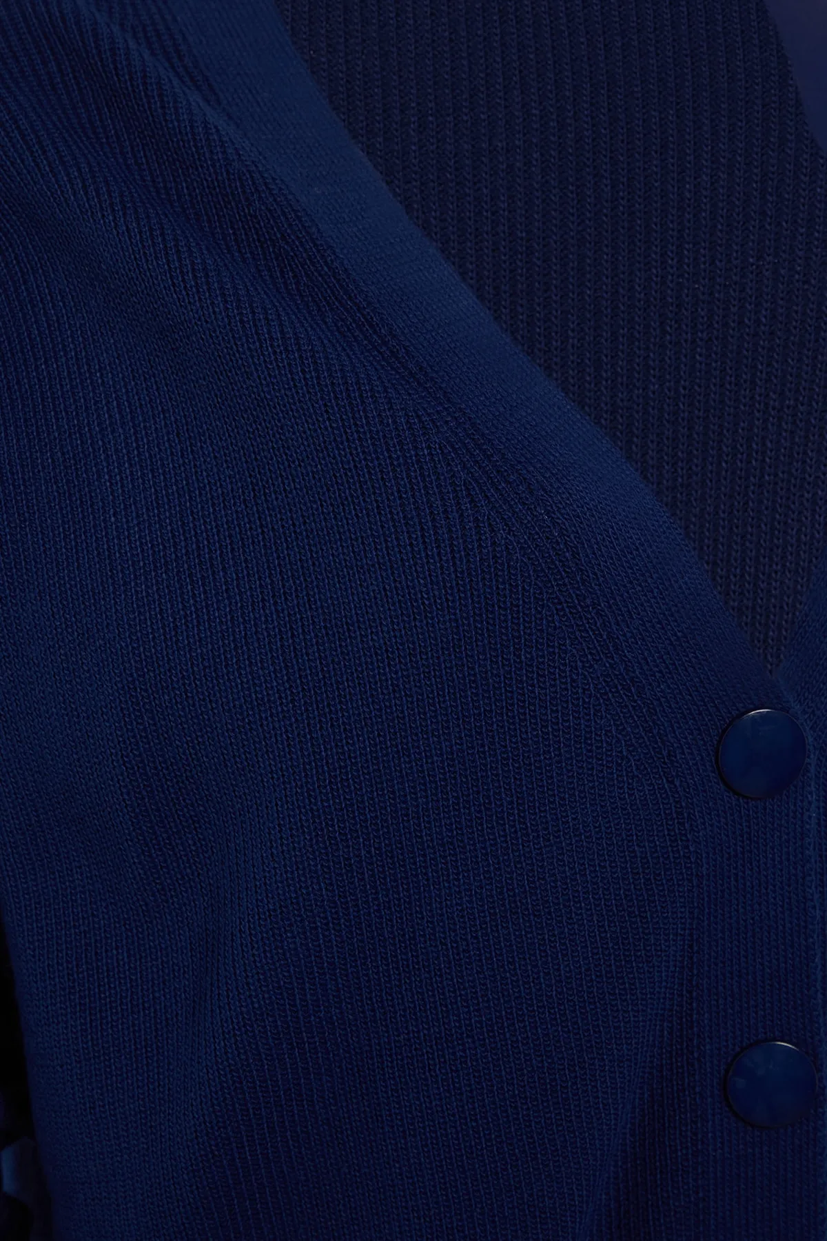 Trendyol Collection  Marineblaues Super-Oversize-Strickoberteil und -Unterteil-Set TWOAW23AU00001