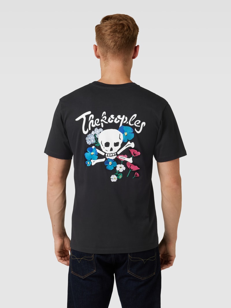 T-Shirt mit rückseitigem Motiv-Stitching in schwarz