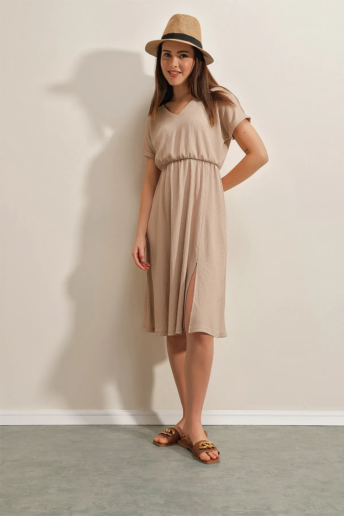 Bigdart  2378 Strickkleid mit V-Ausschnitt und Schlitz – Keks